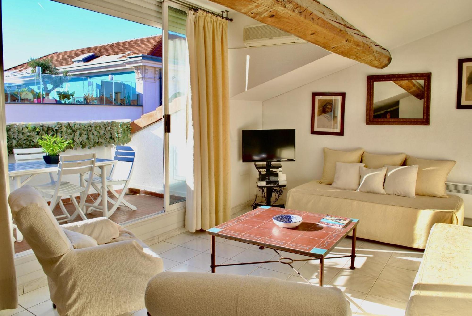 Le Napoleon 3P Sam1437 Cannes Exterior foto